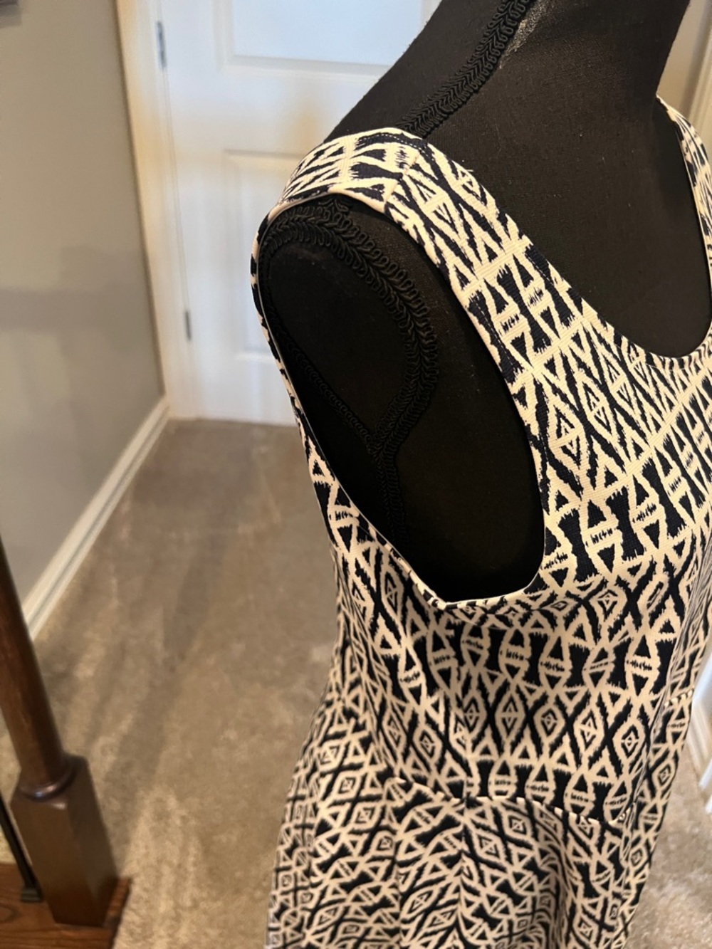 Divided Black & White Geometric Scoop-Neck Mini Dress - Picture 5 of 8